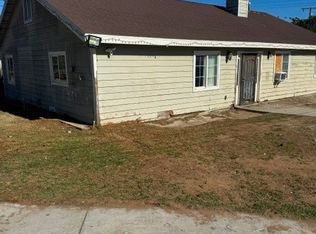 2851 Armstrong Rd, Riverside, CA 92509