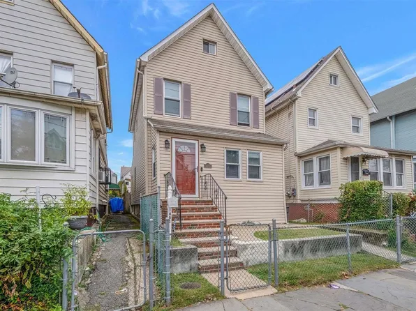 1653 Castleton Avenue, Staten Island, NY 10302