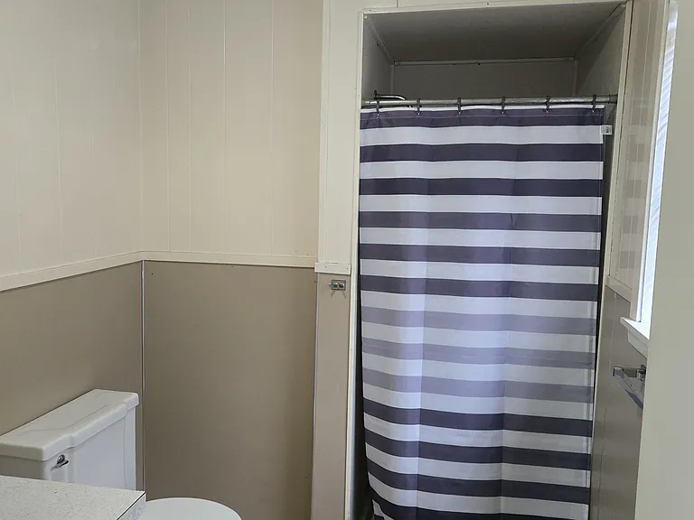 400 Tiger Dr — Photo 11