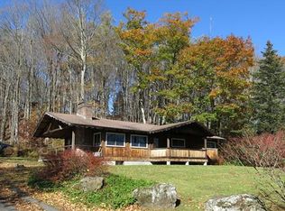 18 Pleasant St, Conway, MA 01341