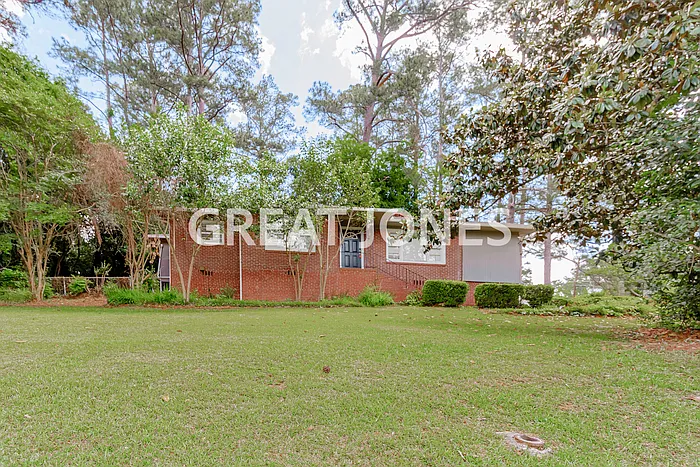 1665 Foster Pl photo 1
