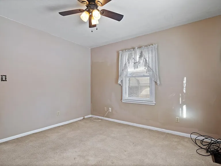 3241 S Harvey St — Photo 17