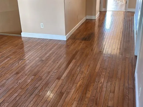 8027 Ney Ave, Oakland, CA 94605