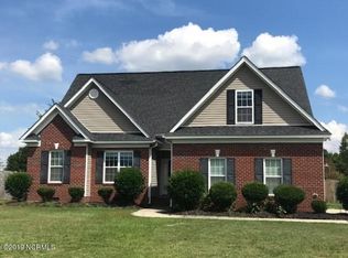 215 Crimson Dr, Winterville, NC 28590