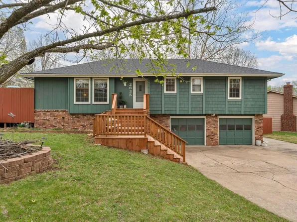 2635 SE Granger Ct, Topeka, KS 66605