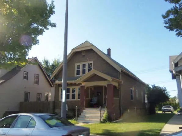 6029 W Mitchell St, West Allis, WI 53214