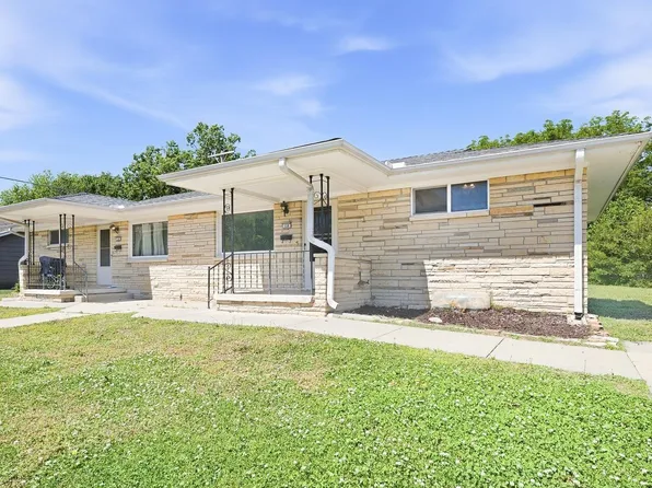 110 W 4th St, Valley Center, KS 67147