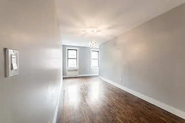 Rented by Guardian Realty Management Inc.