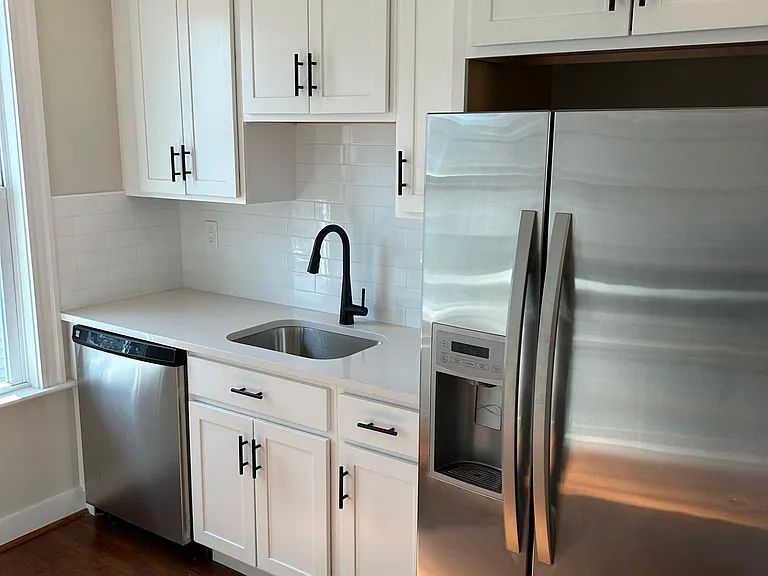 83 Flint St #2 — Photo 17