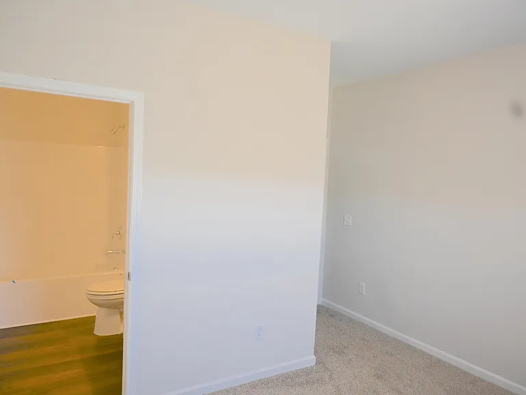 983 Manitou Cir — Photo 8