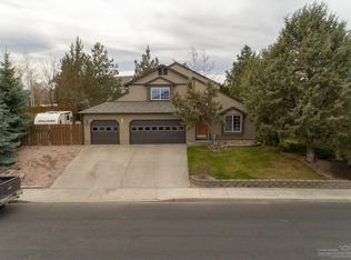 3734 SW Volcano Ave, Redmond, OR 97756