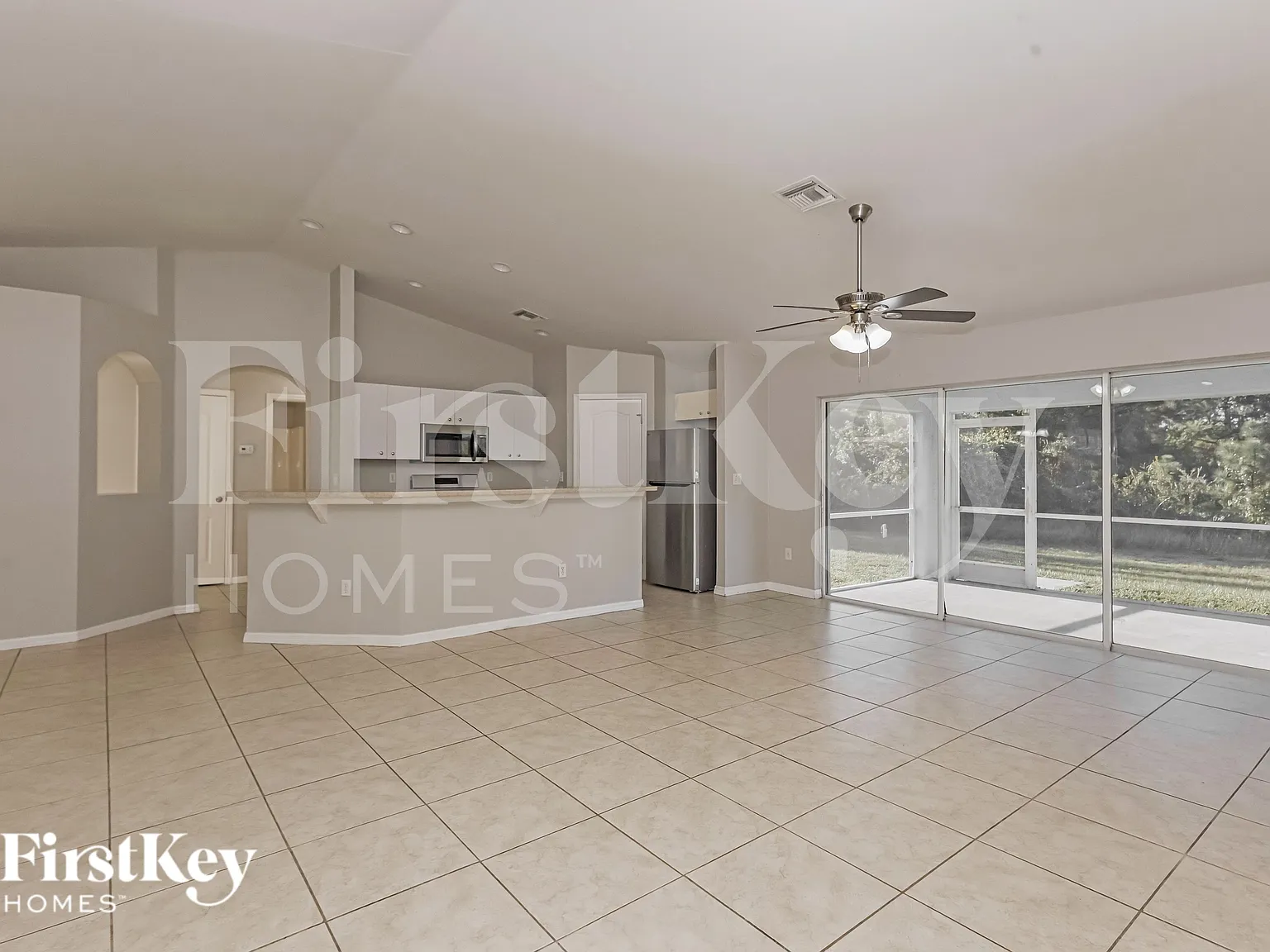 3 bed, 2.0 bath, 1666 sqft, $1,580 — Photo 2
