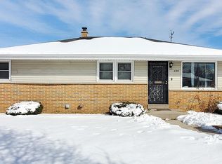 4190 N 77th St, Milwaukee, WI 53222