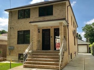 160-32 76th Rd UNIT 2, Fresh Meadows, NY 11366