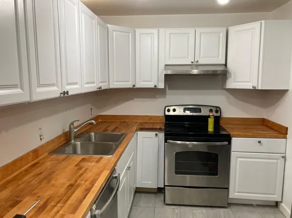 17004 NE 80th St #D-5, Redmond, WA 98052