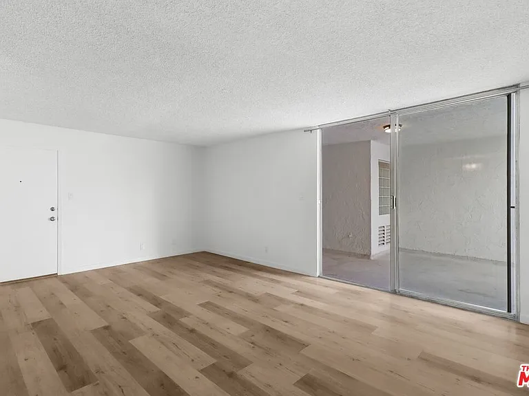 1114 12th St #103 — Photo 10