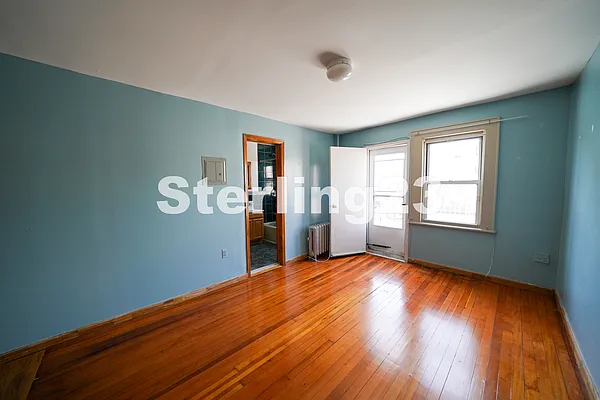Rented by Sterling Realty Solution Inc | media 10