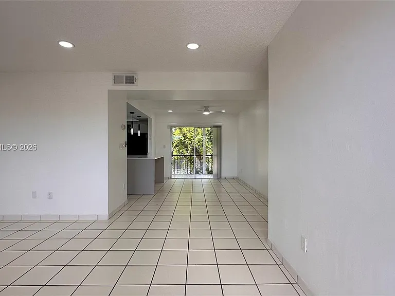 8401 SW 107th Ave #331E — Photo 5