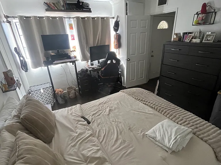 7880 La Castana Way — Photo 5