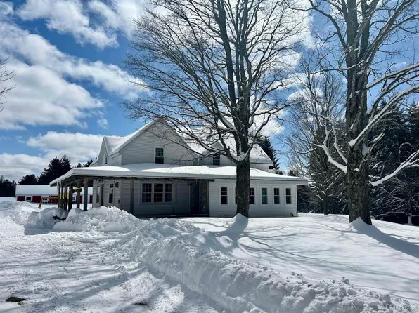 3907 Nykkanen Rd, Chatham, MI 49816