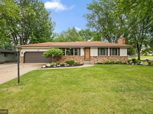 10157 Irwin Rd, Bloomington, MN 55437