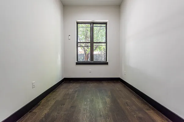 Rented by Nooklyn NYC LLC | media 64