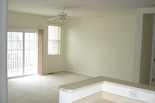 LIVING RM