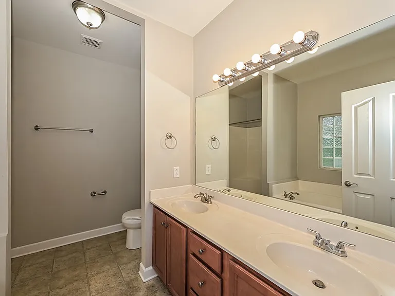 1120 Tiger Woods Way — Photo 13