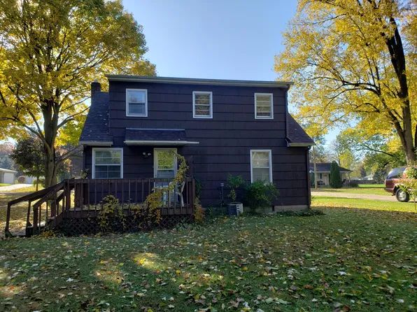 26932 Church St, Edwardsburg, MI 49112