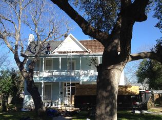 614 S Blanco St, Lockhart, TX 78644