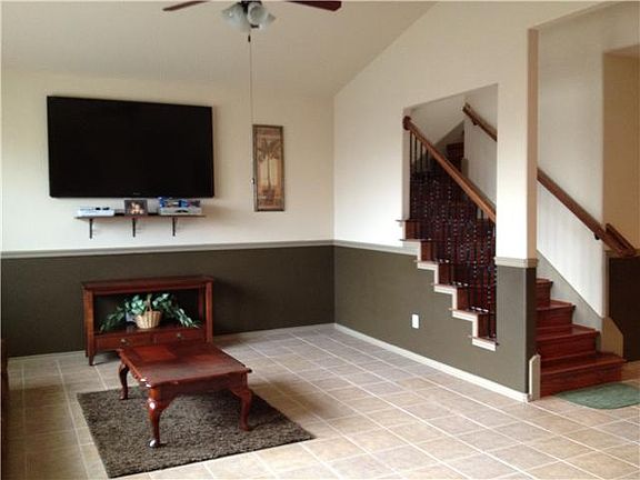 3rd image of 1705 Strobel Ln