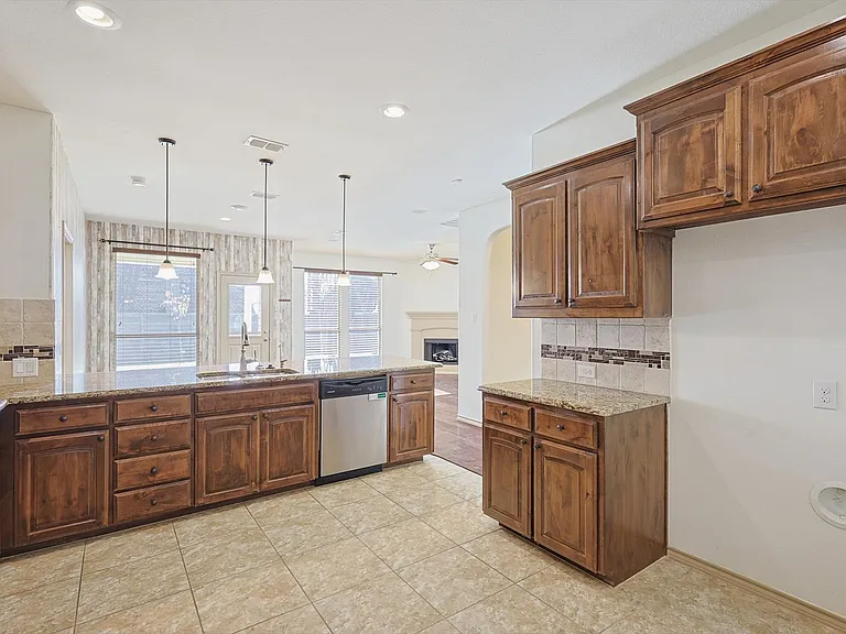1809 McGee Ave — Photo 16