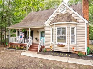 10511 Glen Oaks Dr, Chester, VA 23831