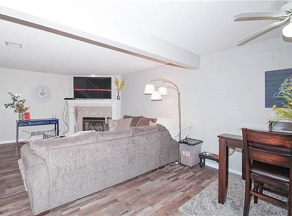 5th image of 6142 NE Moonstone Ct