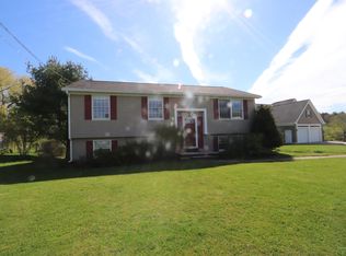 114 Laurel Cir, Bangor, ME 04401