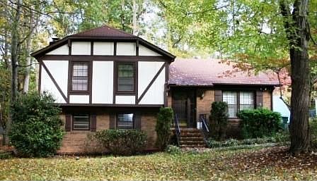 2nd image of 804 Castalia Dr