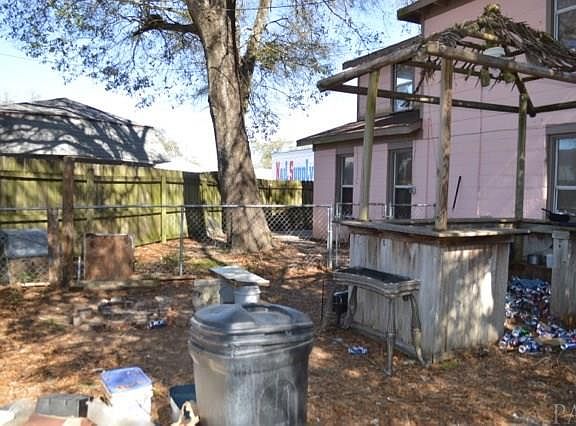 3rd image of 2505 W Cervantes St