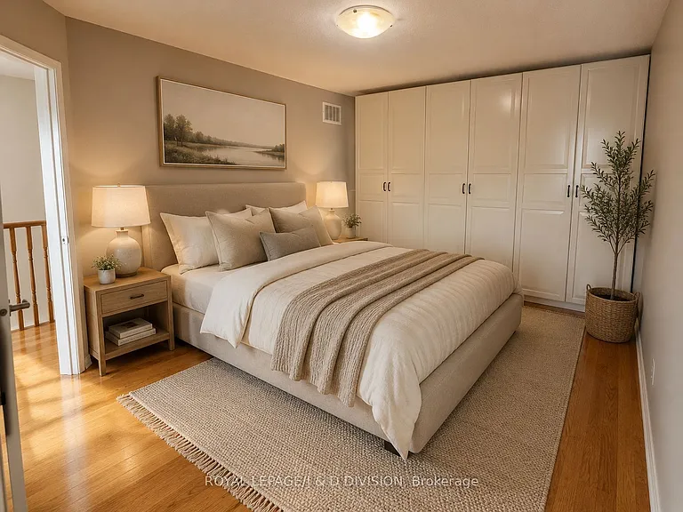 52 Ayers Cres — Photo 10