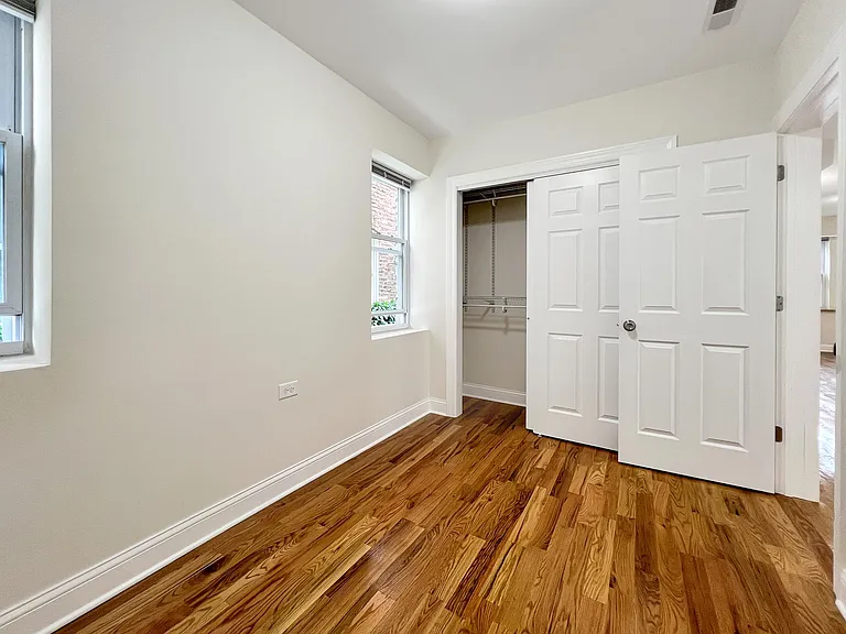 3245 N Lawndale Ave #G — Photo 15
