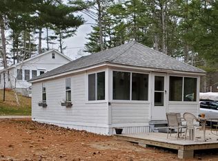 1 Gilleys Ln, Raymond, ME 04071