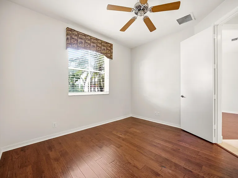 195 Sedona Way — Photo 43