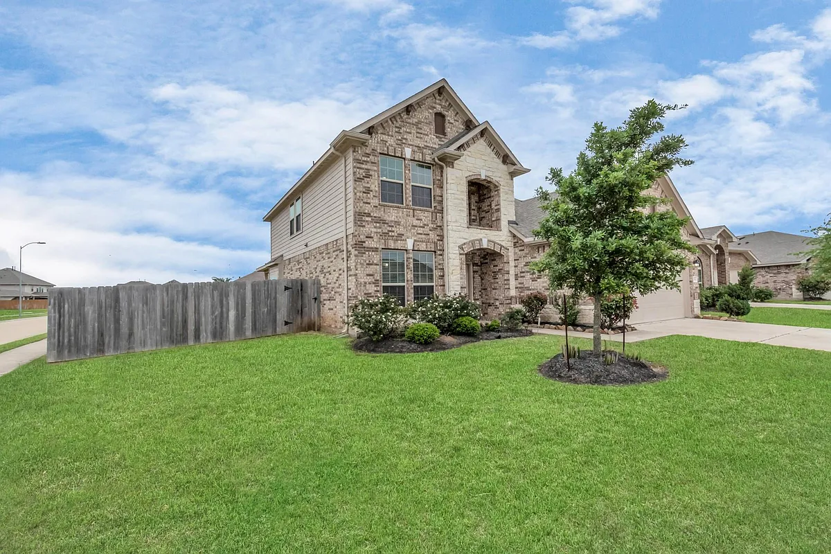 Building Photo - 3734 E Briarlilly Park Cir