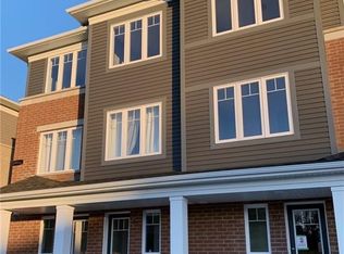 24 Morrison Rd #D5, Kitchener, ON N2A0L1