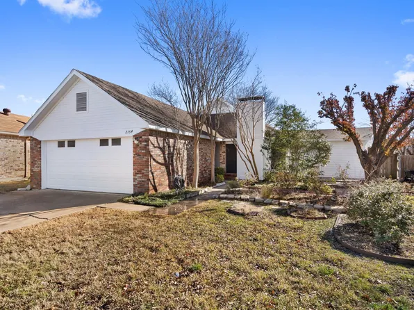 2154 Sunstone Dr, Carrollton, TX 75006