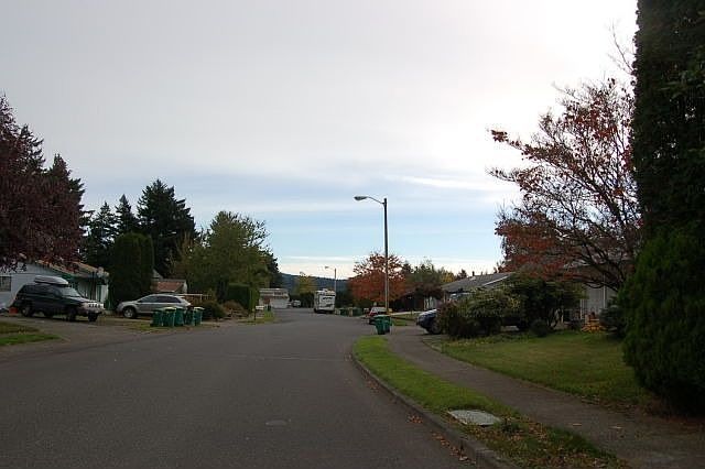 2nd image of 735 SW 14th St