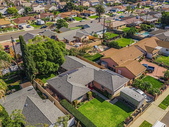 4th image of 1276 Mead Ave