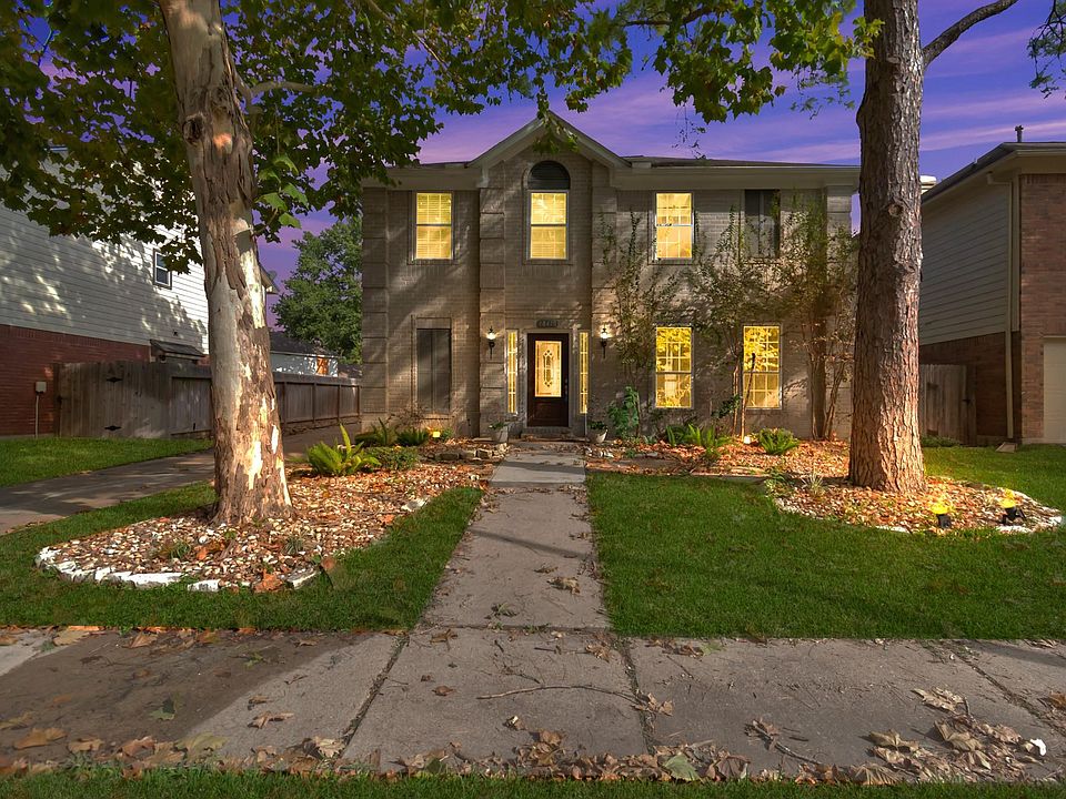 1st image of 18410 Arbormont Dr