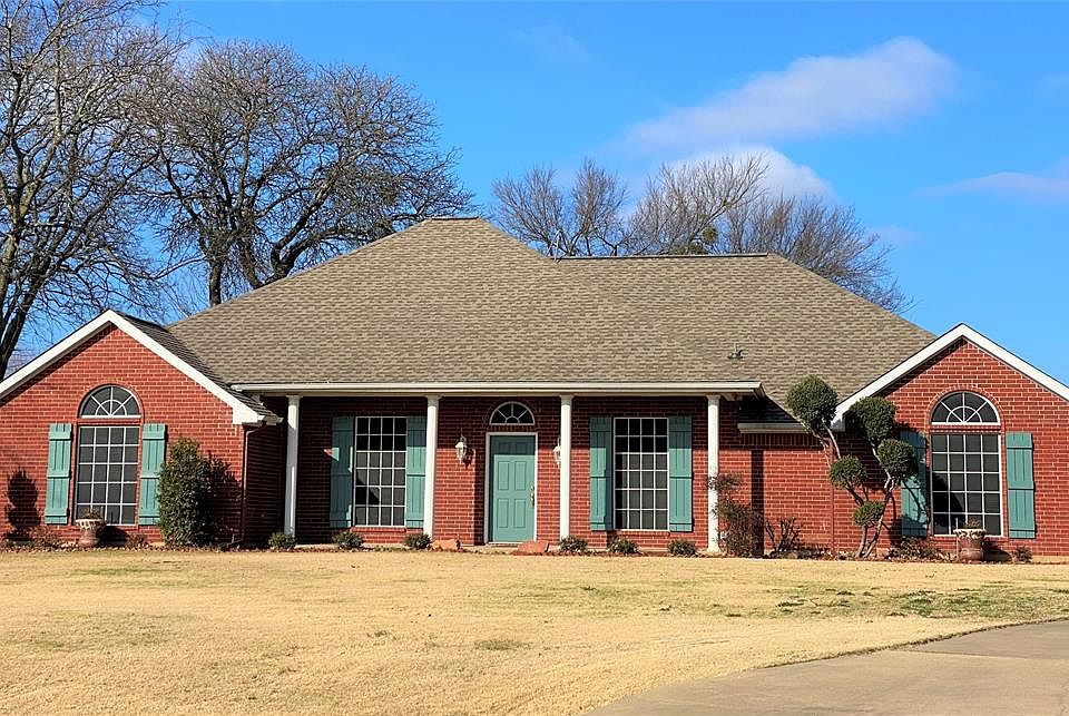 1st image of 7501 Woodland Dr