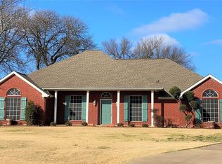 7501 Woodland Dr, Alvarado, TX 76009