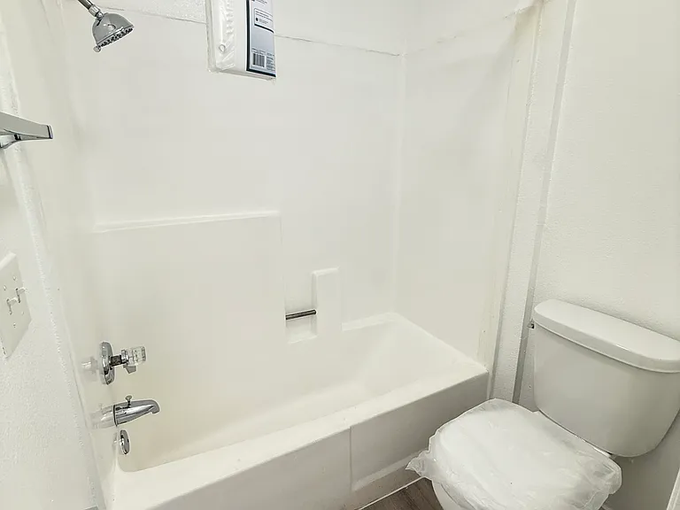 833 N Normandie Ave #8AA — Photo 6